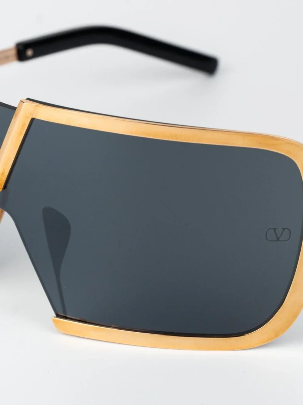Valentino Women Sunglasses Titanium Gold Grey Mask V-ROMASK VLS-120A 146